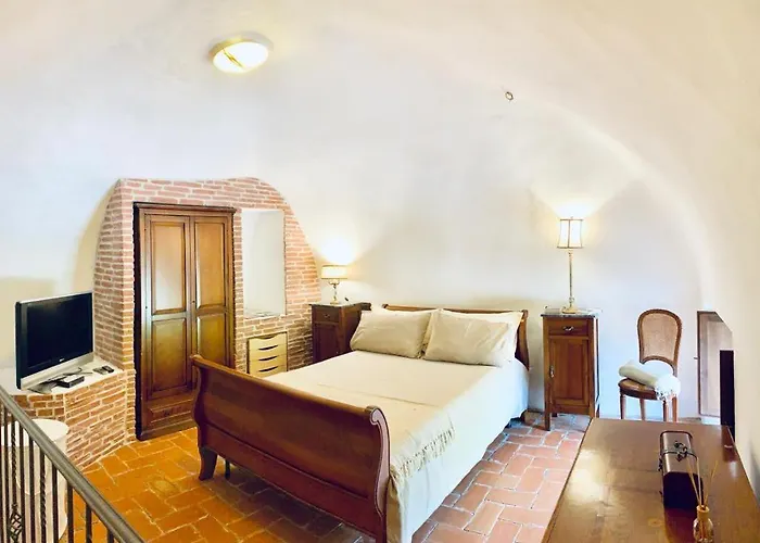 Maidalchini House