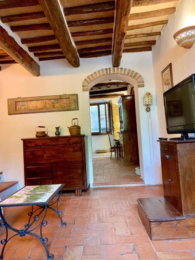 Maidalchini House Apartment *